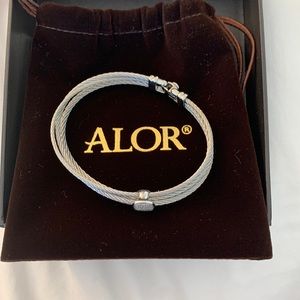 Alor 18k white gold carat and diamond bracelet - never worn